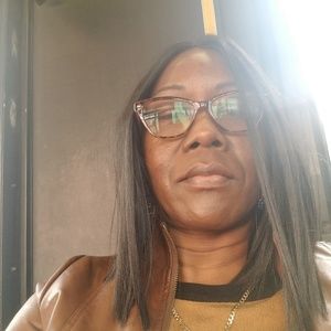 Meet your Posher, Laurel